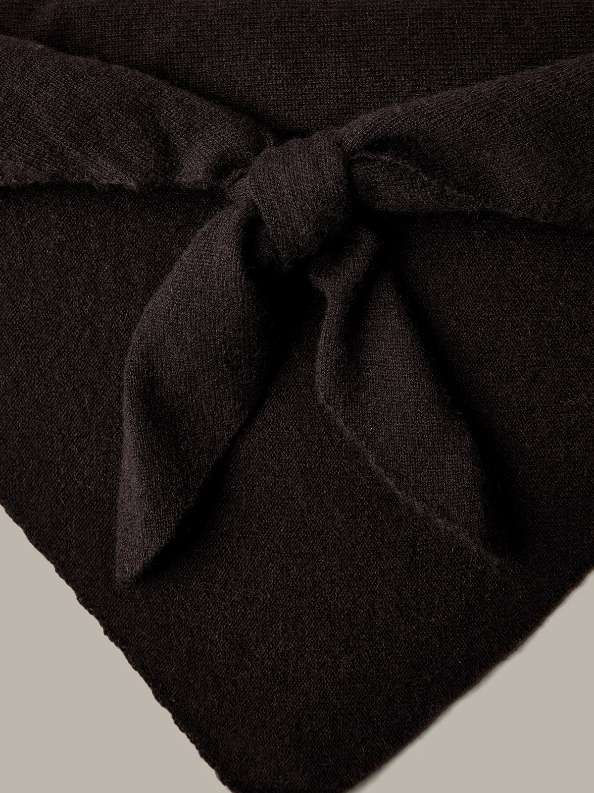 Elle: 100% Cashmere Triangle Scarf - Image 3