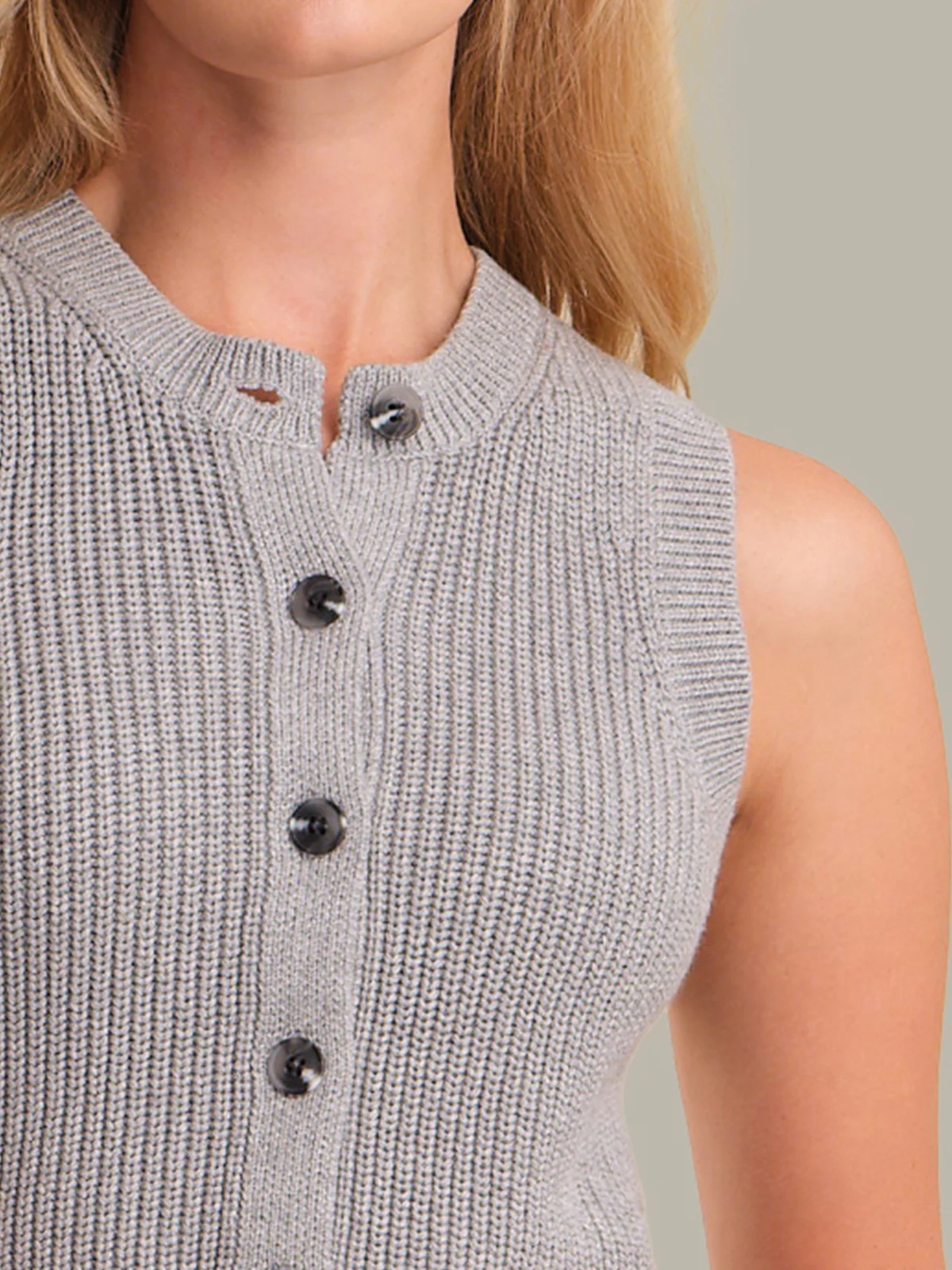 Scottie: Crewneck Cotton Vest - Image 4