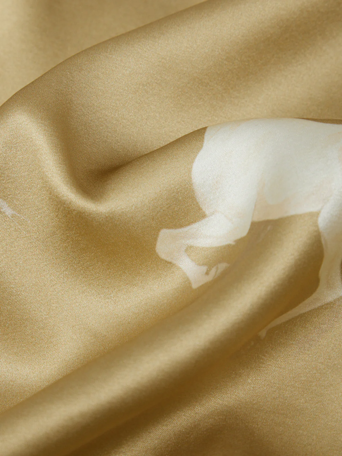 The Silk Blend Sleep Set in Fire Horse - Image 7