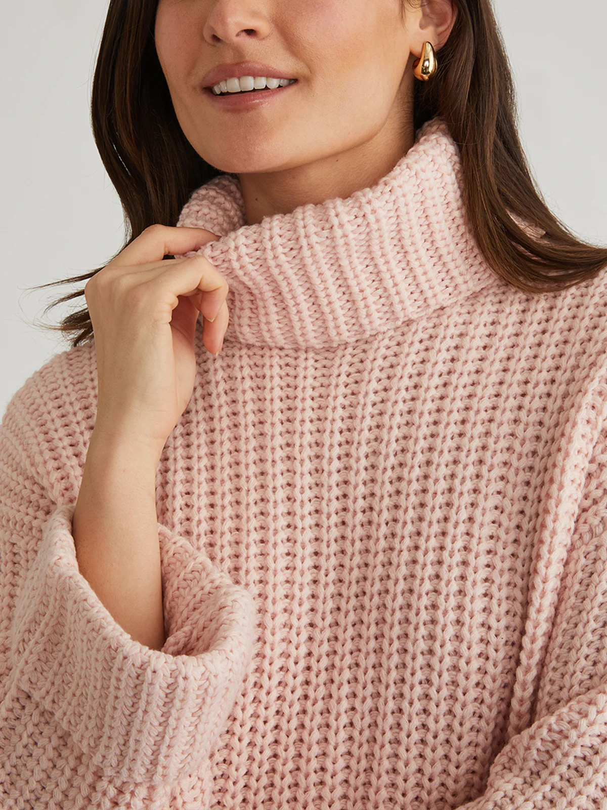 Vida: Turtleneck Shaker Pullover - Image 5